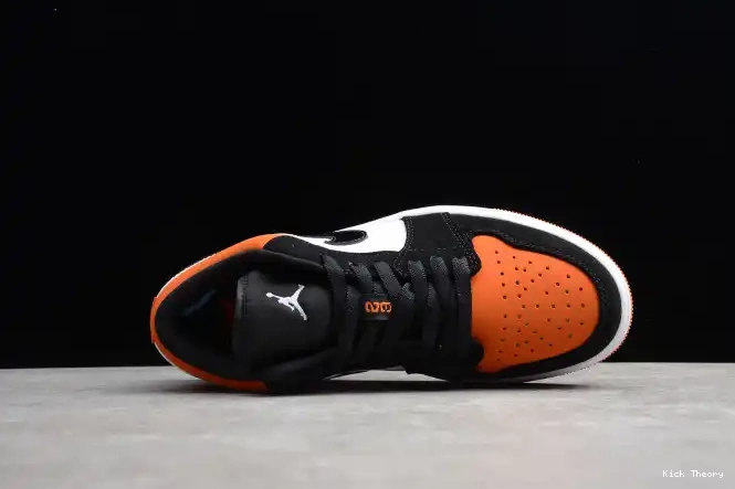 Kick Theory 553558-128 Backboard Air Low Jordan 1 Shattered 0608